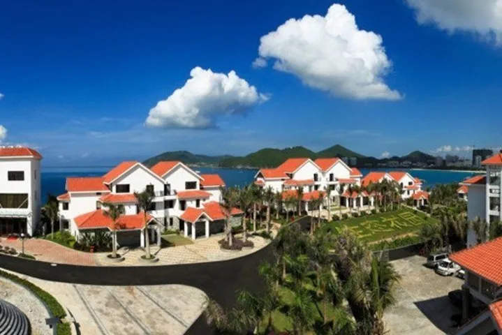 Dadonghai No.1 Resort Sanya · 4