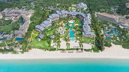 Hilton Sanya Yalong Bay Resort & Spa · 3